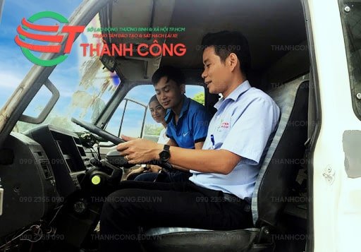 Nâng Hạng Bằng Lái Xe B2-C-D-E tại TPHCM 2 Nâng Hạng Bằng Lái Xe B2-C-D-E tại TPHCM 2