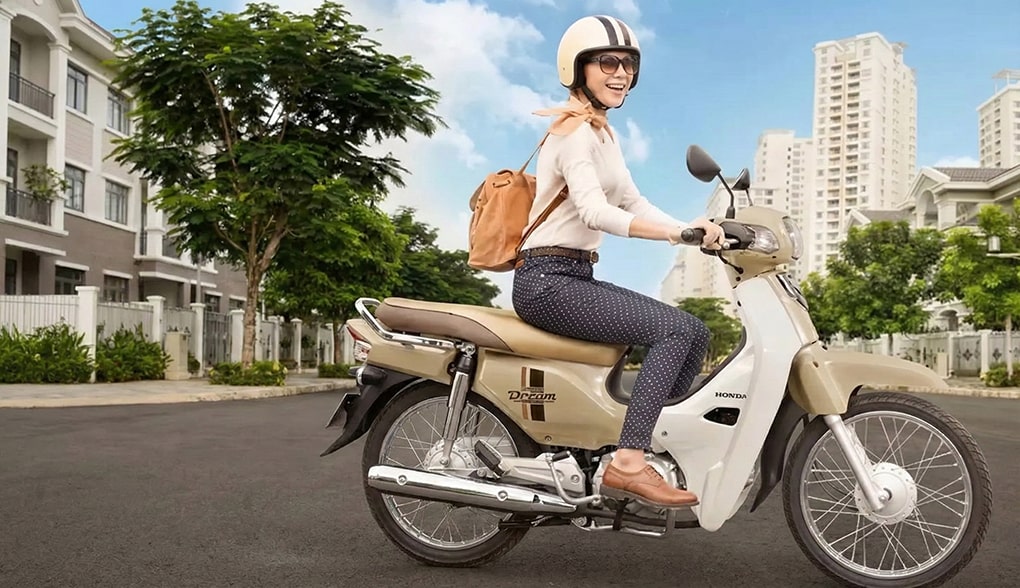 Học viên thi bằng lái xe A1 tại TPHCM